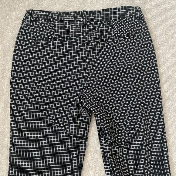 Old Navy Crop Pants Womens 2 Black White Plaid Harper Stretch Casual 24" Inseam - Picture 10 of 11